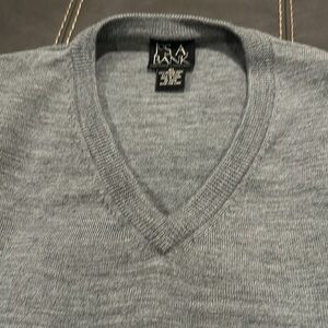 Jos A Bank wool sweater size XL